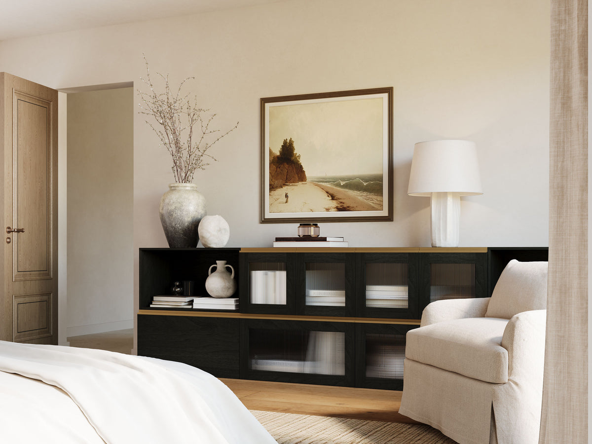 Eight basic black cabinets are arranged into a set of modern and simple side cabinets in the bedroom, and are made into styles with doors and open compartments.