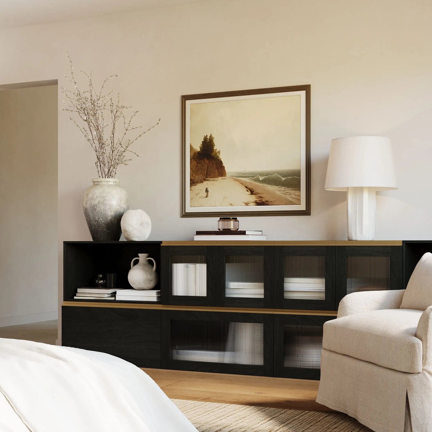 Eight basic black cabinets are arranged into a set of modern and simple side cabinets in the bedroom, and are made into styles with doors and open compartments.